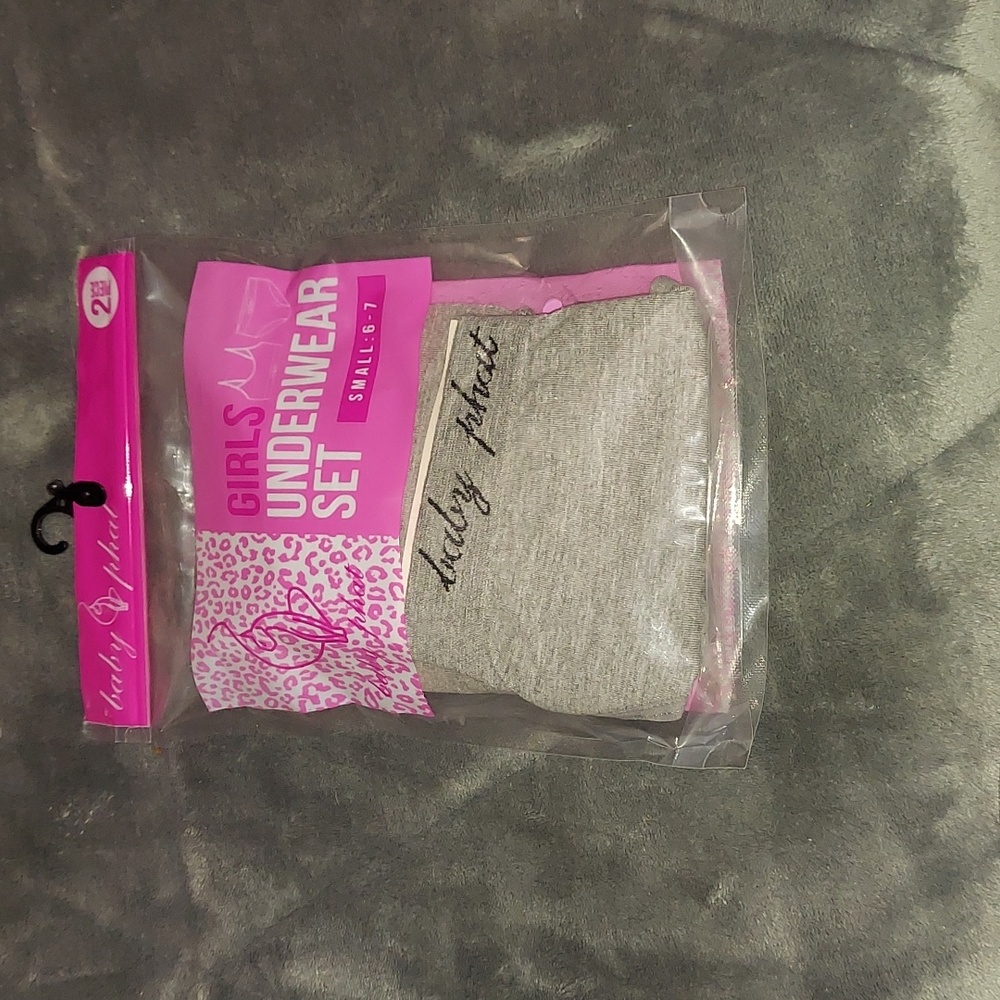 GIRLS SIZE SMALL UNDERWEAR SET